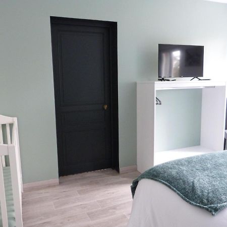 Aux Portes des Lacs Ardres Extérieur photo