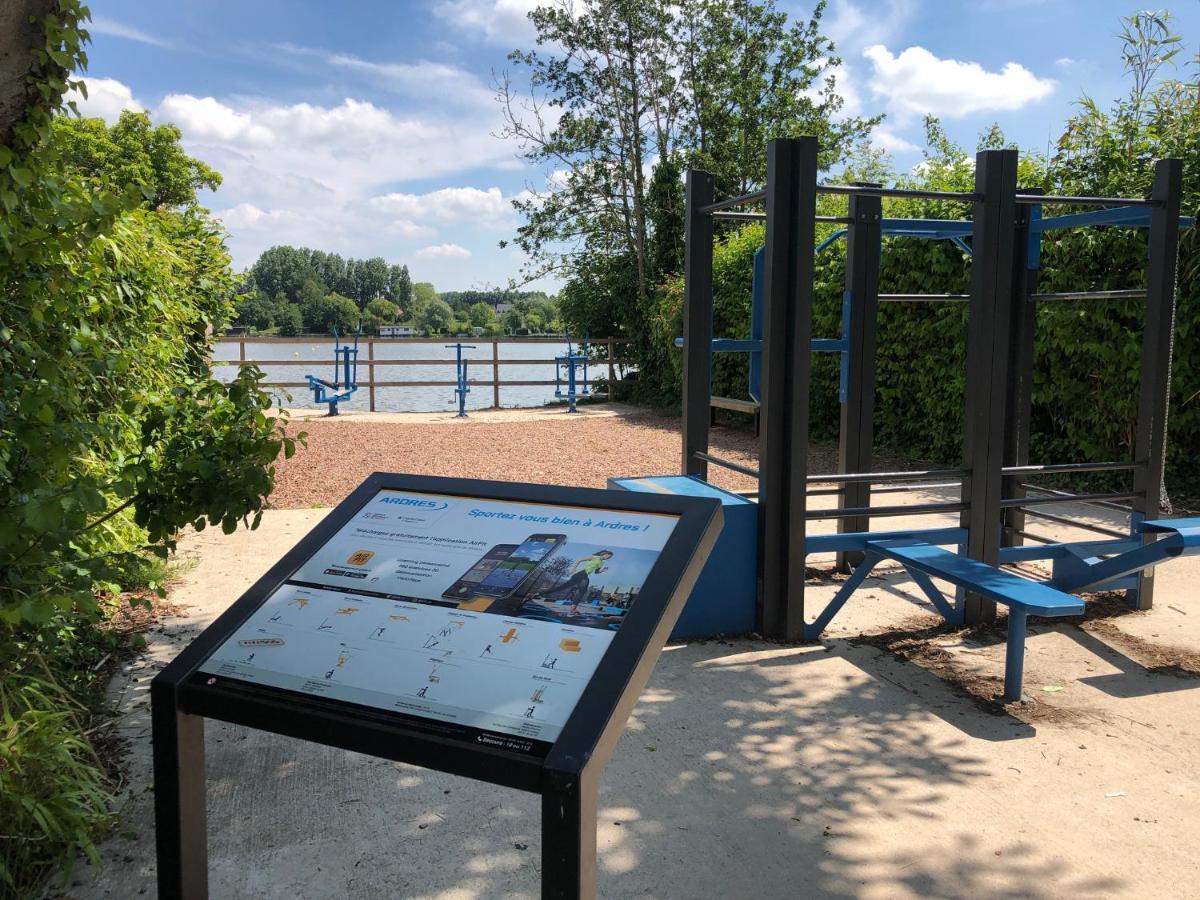 Aux Portes des Lacs Ardres Extérieur photo