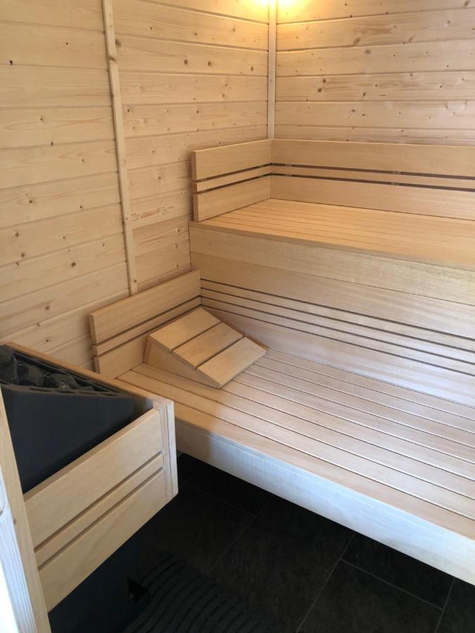 Aux Portes des Lacs Ardres Extérieur photo